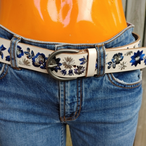 🆕 Lucky Brand floral embroidered belt size S - Picture 6 of 12